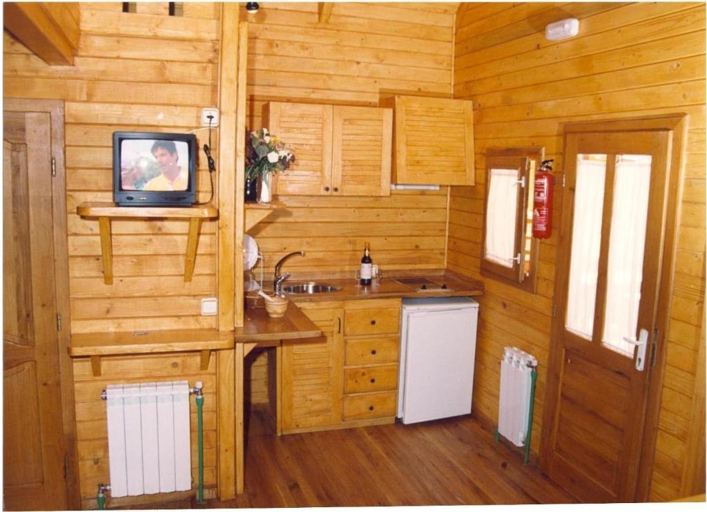 Camping Rural Llanos De Arance Coto Rios Rom bilde