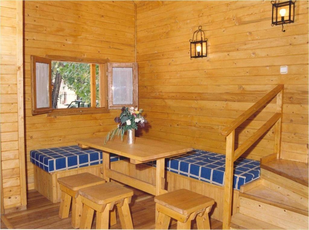 Camping Rural Llanos De Arance Coto Rios Rom bilde